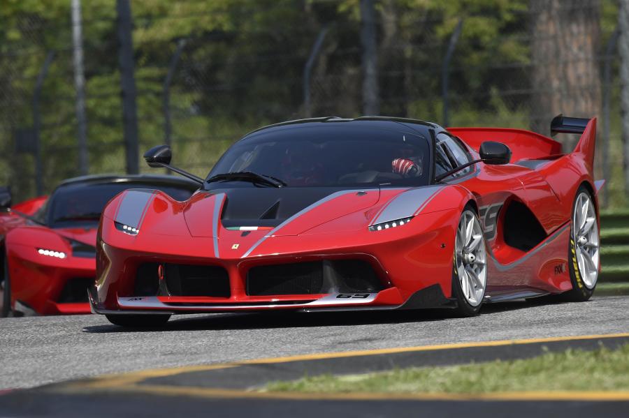  Ferrari FXX K 2015 года  (фото 18 из 20)